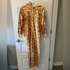 Xhilaration Giraffe Brown and Yellow Sleepwear